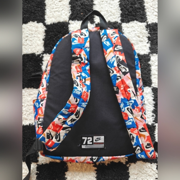 Store Close Mid Of Nov!! Nike Backpack - Picture 2 of 4